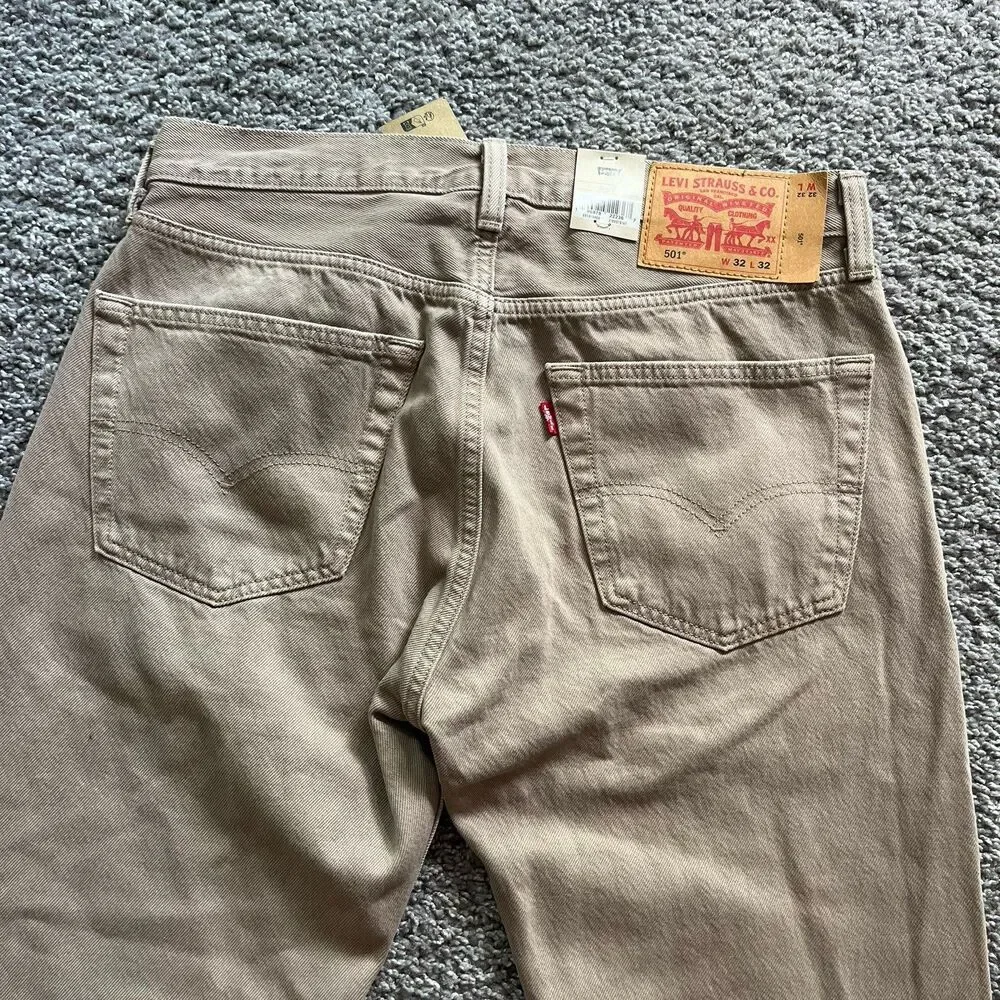 NEW Levi’s 501 Original Fit Straight Jeans Beige Pants Men’s 32x32 32
